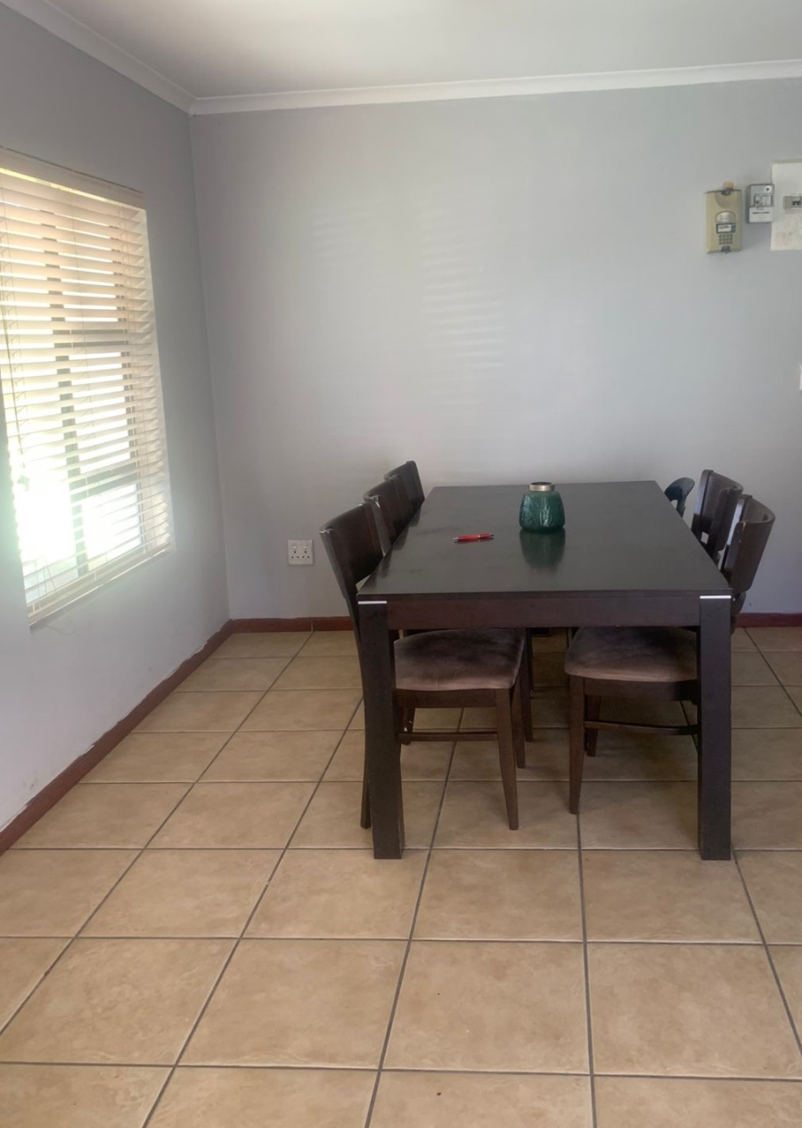 3 Bedroom Property for Sale in Stellendale Western Cape